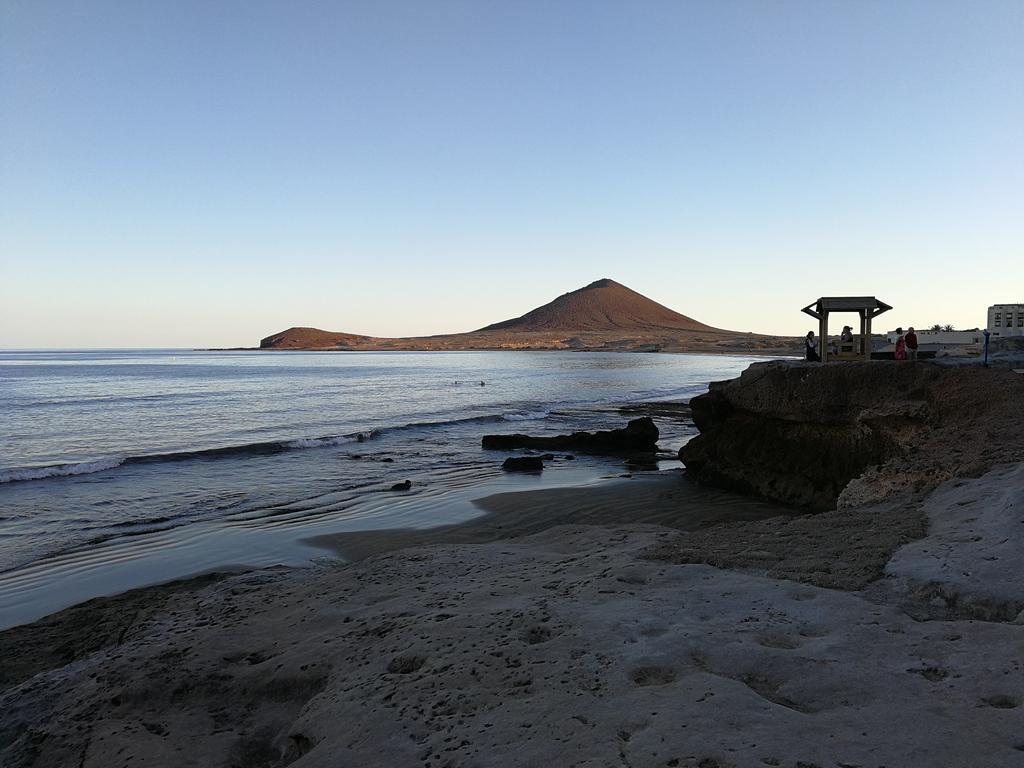 Alquilaencanarias Medano Lugar De Encuentro El Médano Kültér fotó